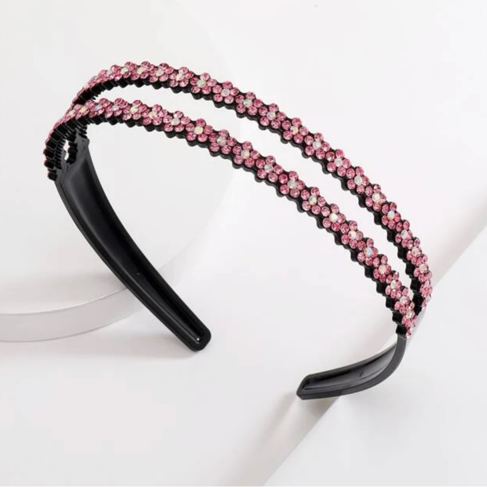 Bran new headband in package.